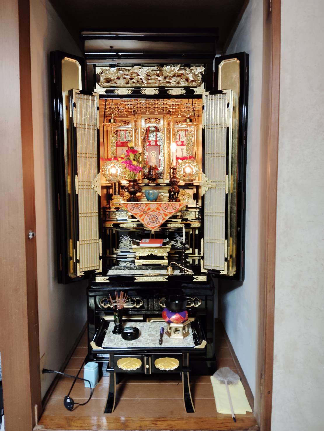 仏壇仏具店の経営実務完全マニュアル 鎌倉新書 Amazon.co.jp: 仏壇仏具