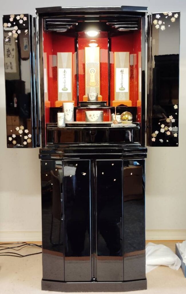 【新作仏壇のご紹介】お洒落で上品な塗りモダンが入荷しました！